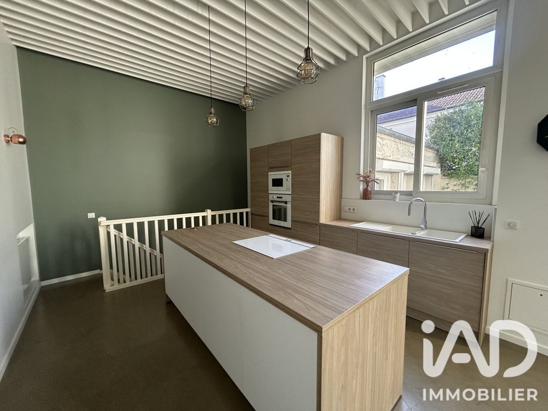 Apartment in Chatou, Ile-de-France, France 3 - 18979960