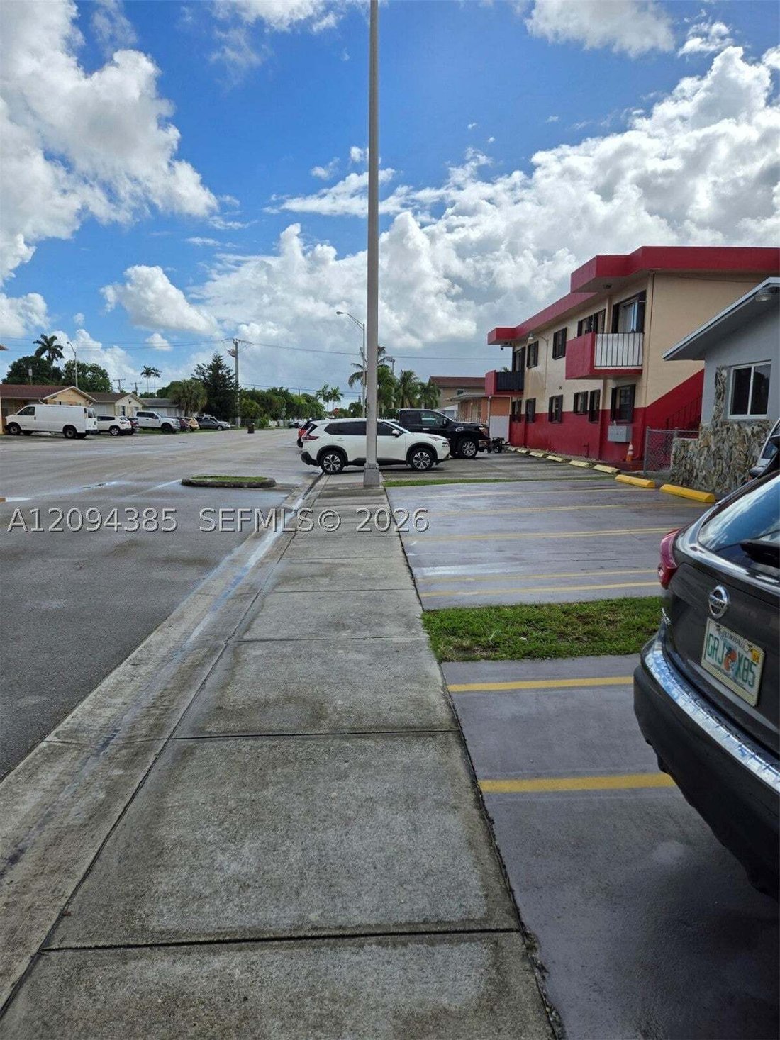Hialeah, Florida, United States 2 - 18965365