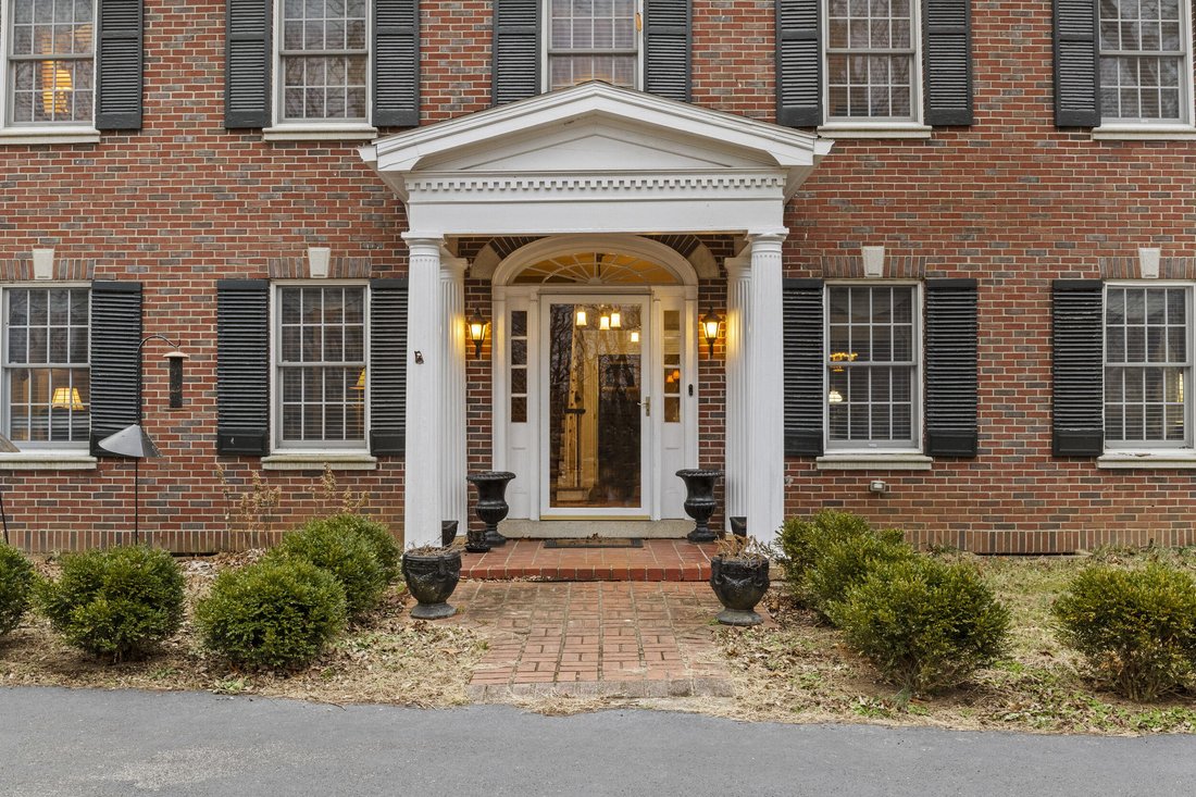 House in Mount Sterling, Kentucky, United States 5 - 18969235