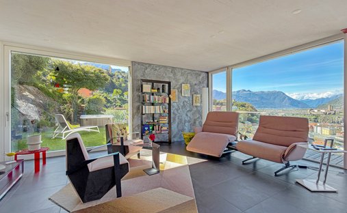 House in Bellinzona, Ticino, Switzerland 1
