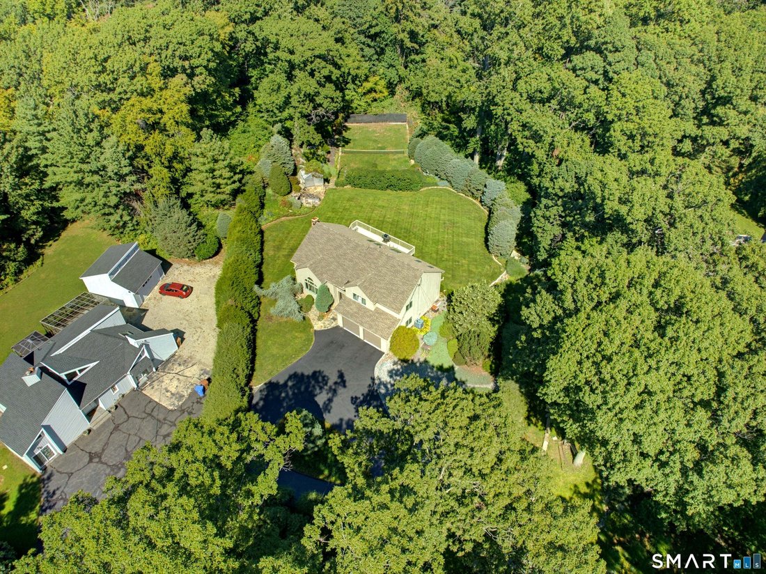 House in Shelton, Connecticut, United States 1 - 18973418
