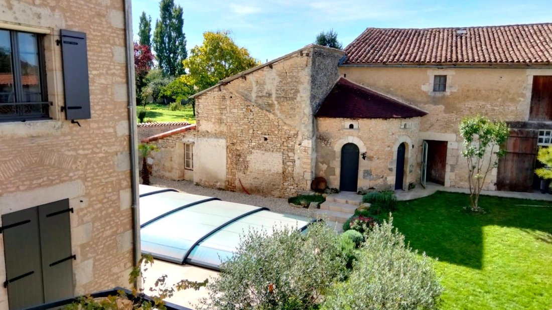 Casa en Usson-du-Poitou, Nueva Aquitania, Francia 3 - 18969364