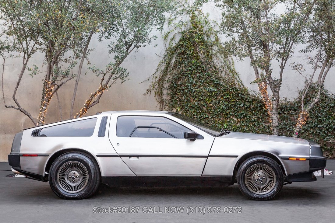 DeLorean DMC-12 in Los Angeles, CA 4 - 18974552