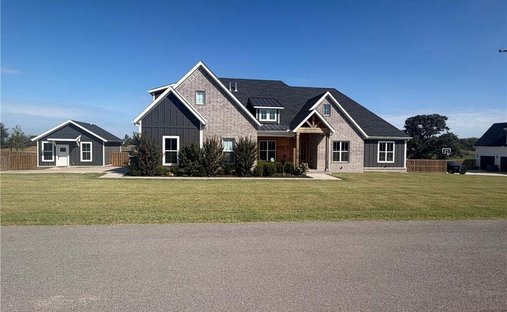House in Highfill, Arkansas, United States 1