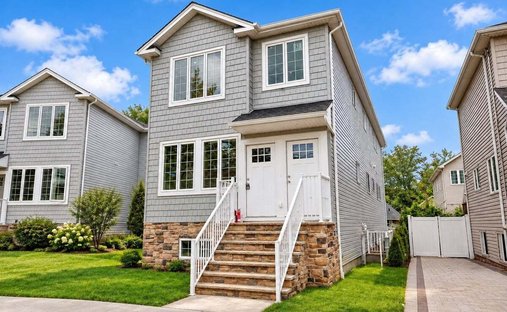 House in New York, New York, United States 1