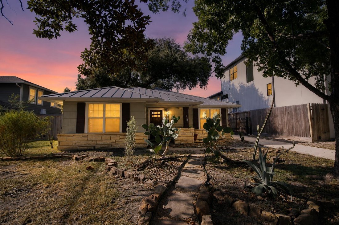 House in Houston, Texas, United States 1 - 18977775
