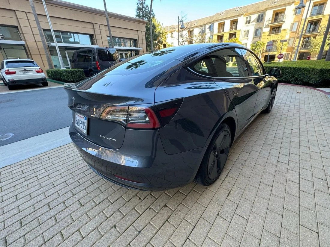 Sedan in Riverside, CA, United States 4 - 18980620