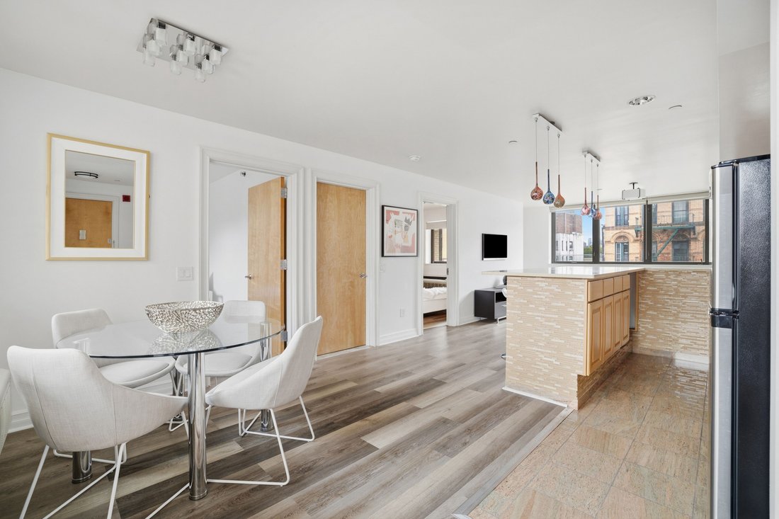 Condo in New York, New York, United States 3 - 18973400