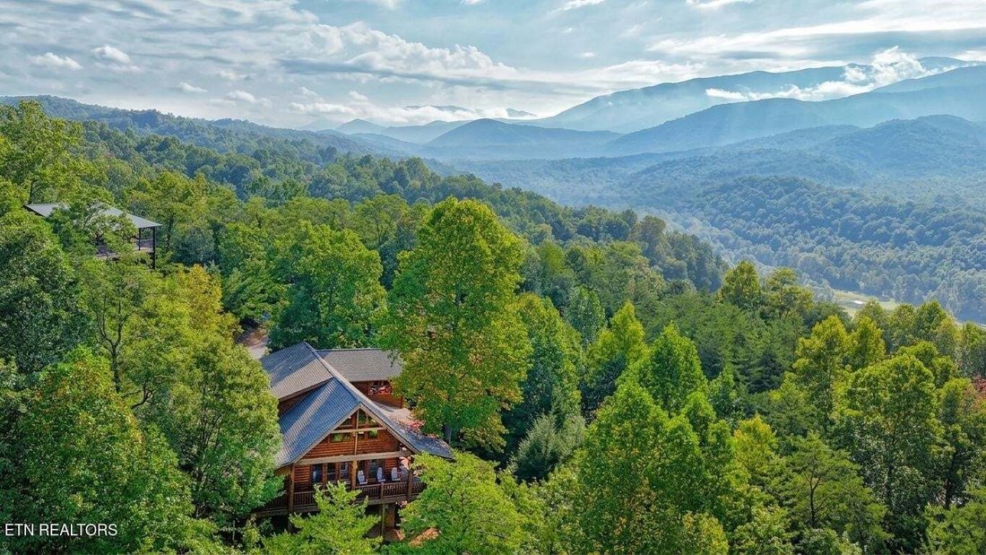 House in Gatlinburg, Tennessee, United States 2 - 18977357