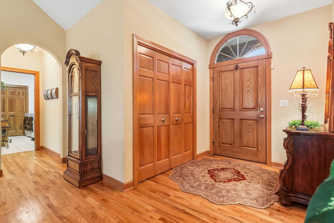 House in Oswego, Illinois, United States 5 - 18970234