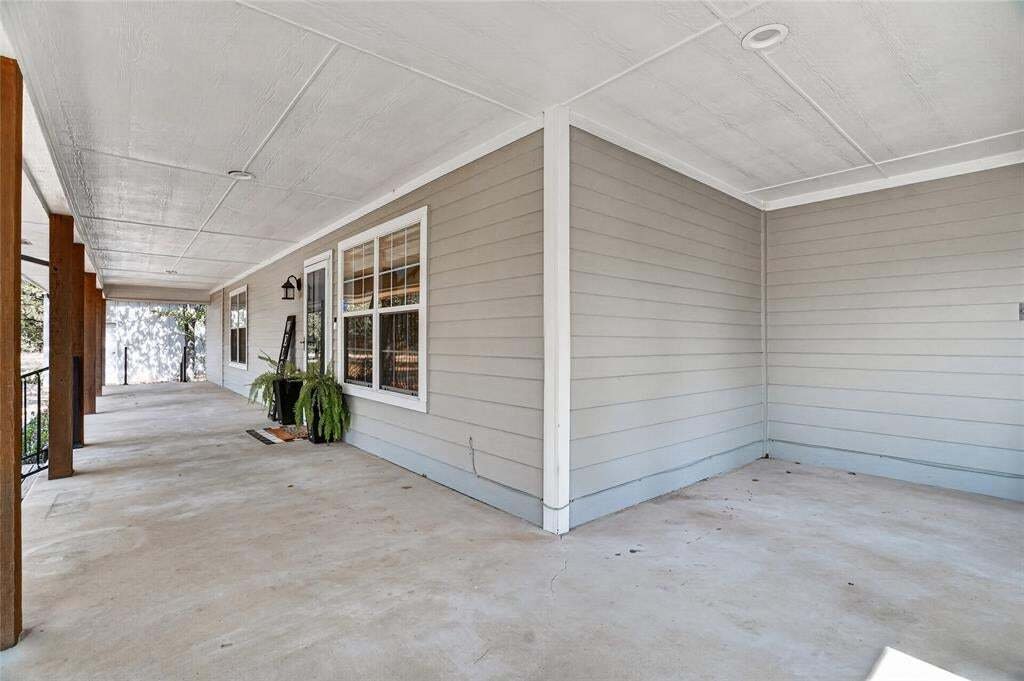 House in Crowley, Texas, United States 3 - 18970404