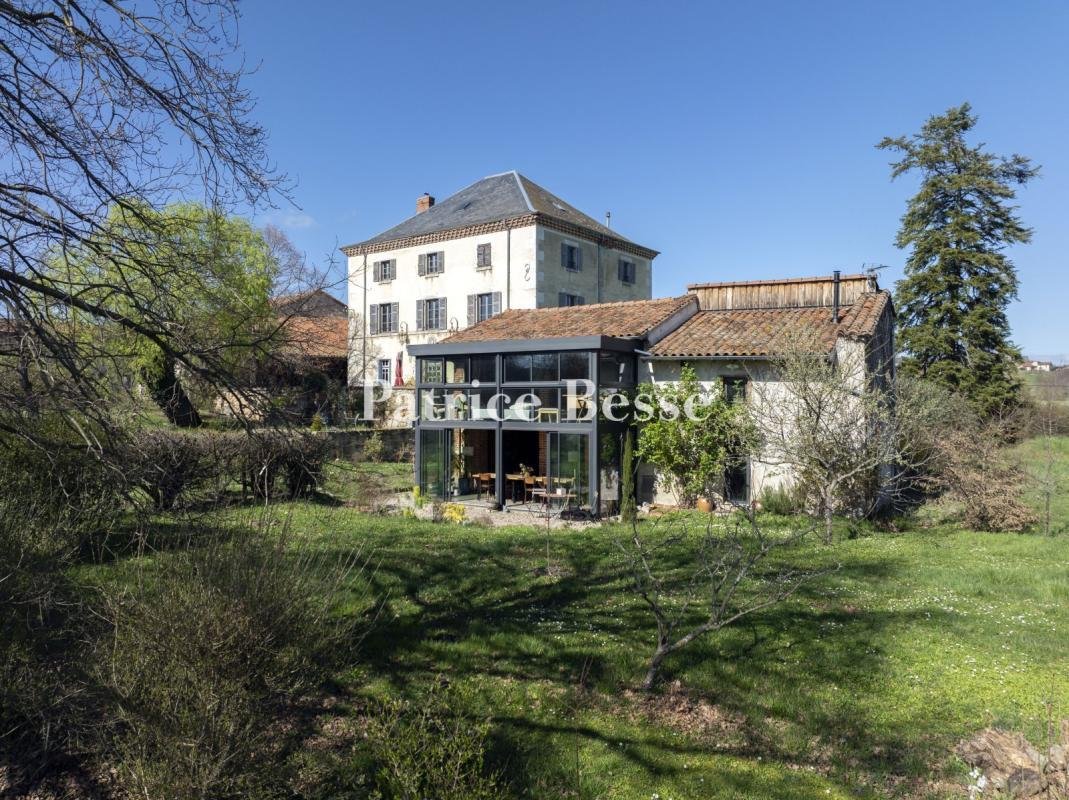 House in Marcilly-le-Châtel, Auvergne-Rhône-Alpes, France 1 - 18365722