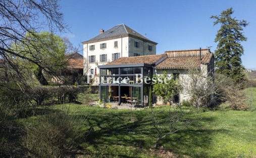 House in Marcilly-le-Châtel, Auvergne-Rhône-Alpes, France 1