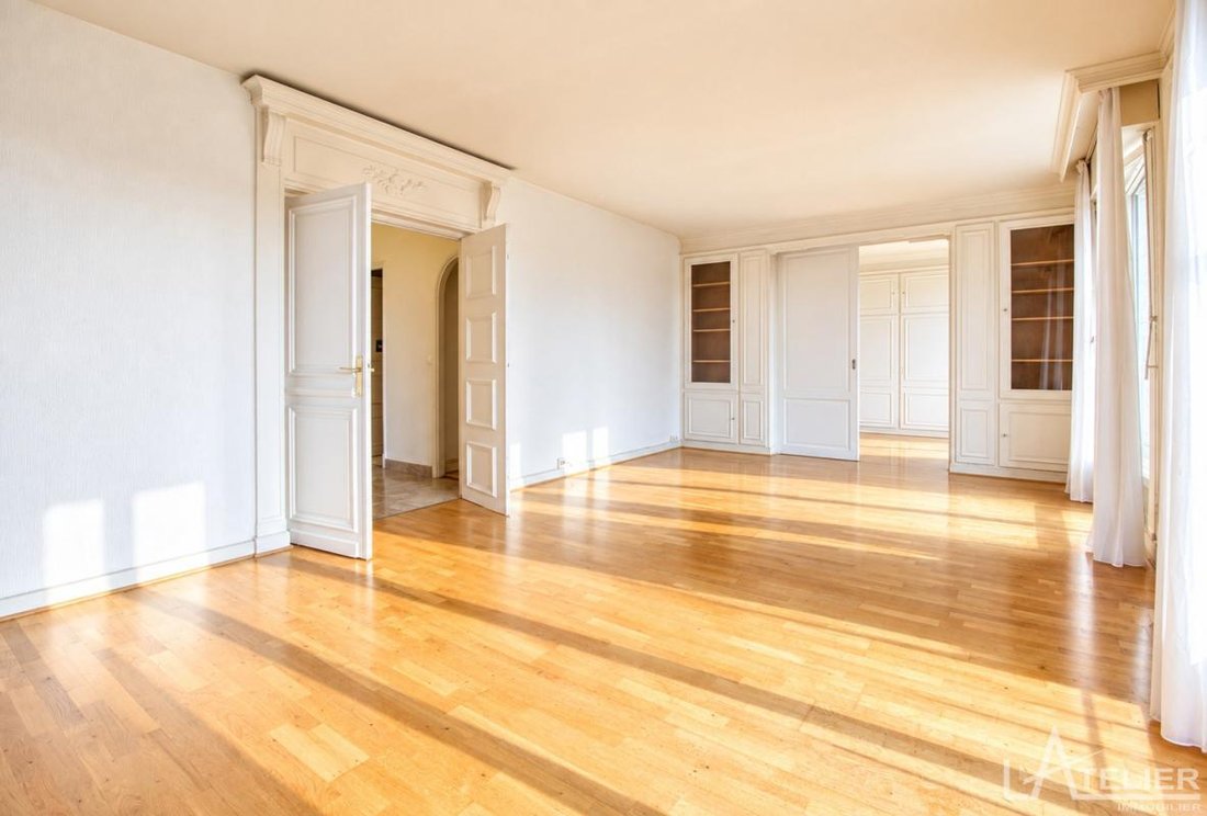 Apartment in Forêt, Saint-Germain-en-Laye, France 1 - 18966208