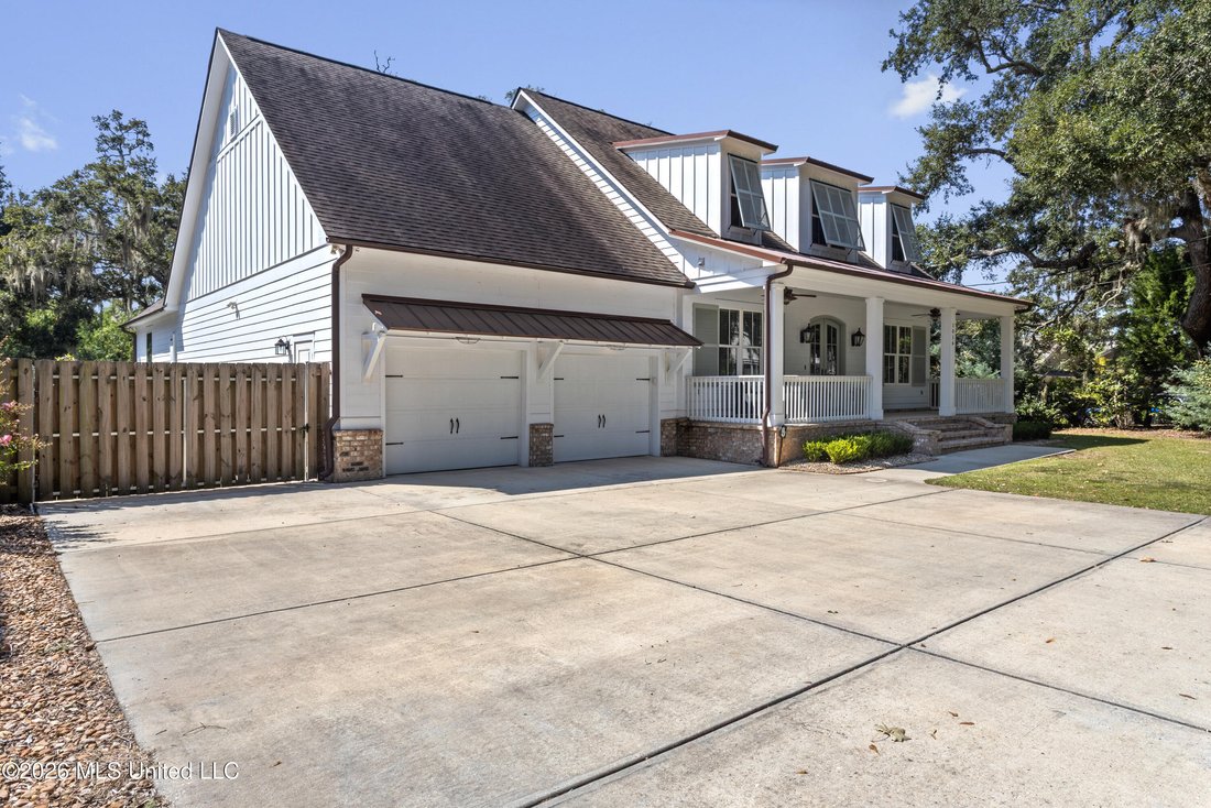 House in Ocean Springs, Mississippi, United States 3 - 18969620