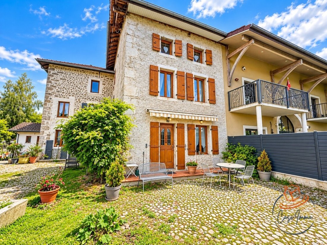 Maison à Ouest, Saint-Genis-Pouilly, France 1 - 16408877