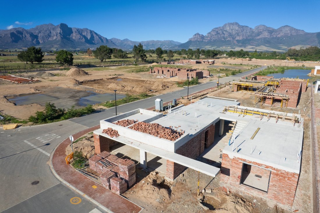 House in Lemoenkloof, Paarl, South Africa 1 - 18971435