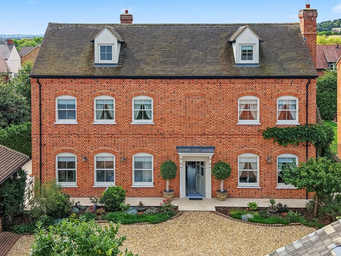 House in Hertfordshire, England 1 - 18974255
