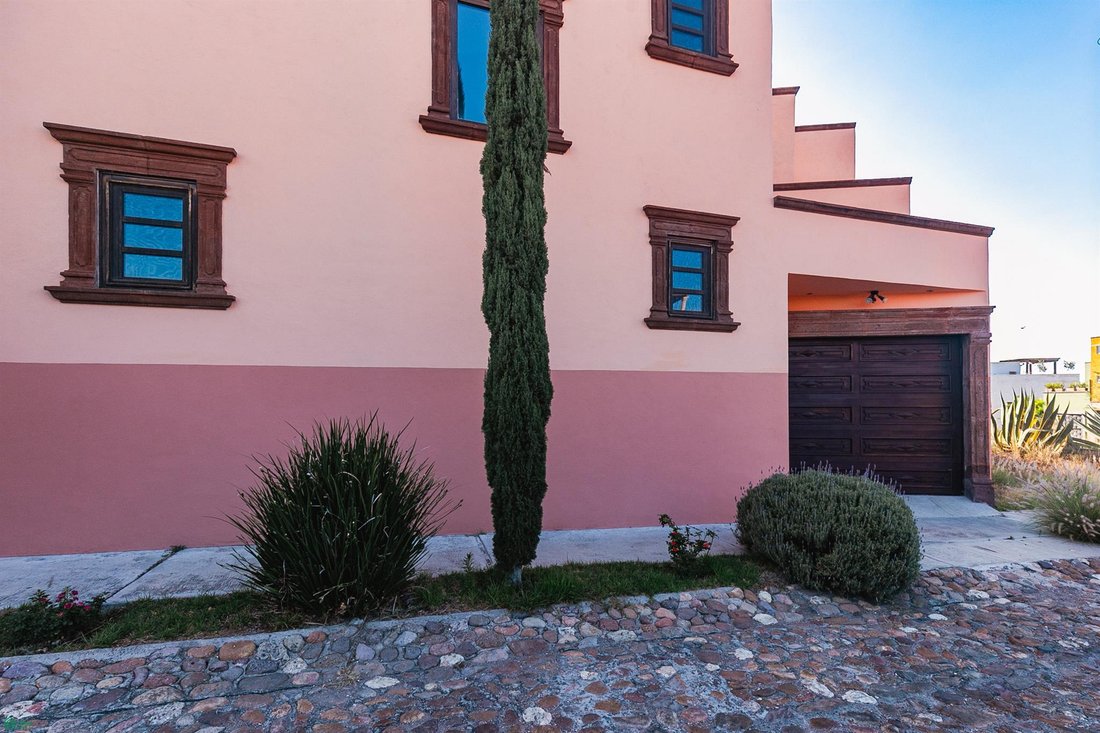 Condo in San Miguel de Allende, Guanajuato, Mexico 2 - 18041294