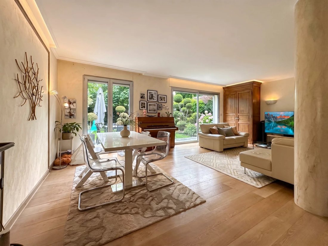 Apartment in La Plaine des Sablons, Neuilly-sur-Seine, France 3 - 18967647