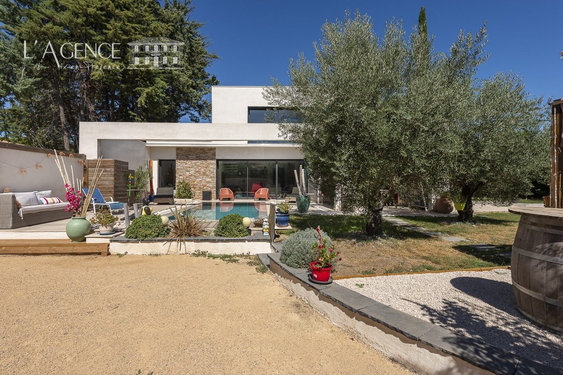 House in Ventabren, Provence-Alpes-Côte d'Azur, France 2 - 18973055