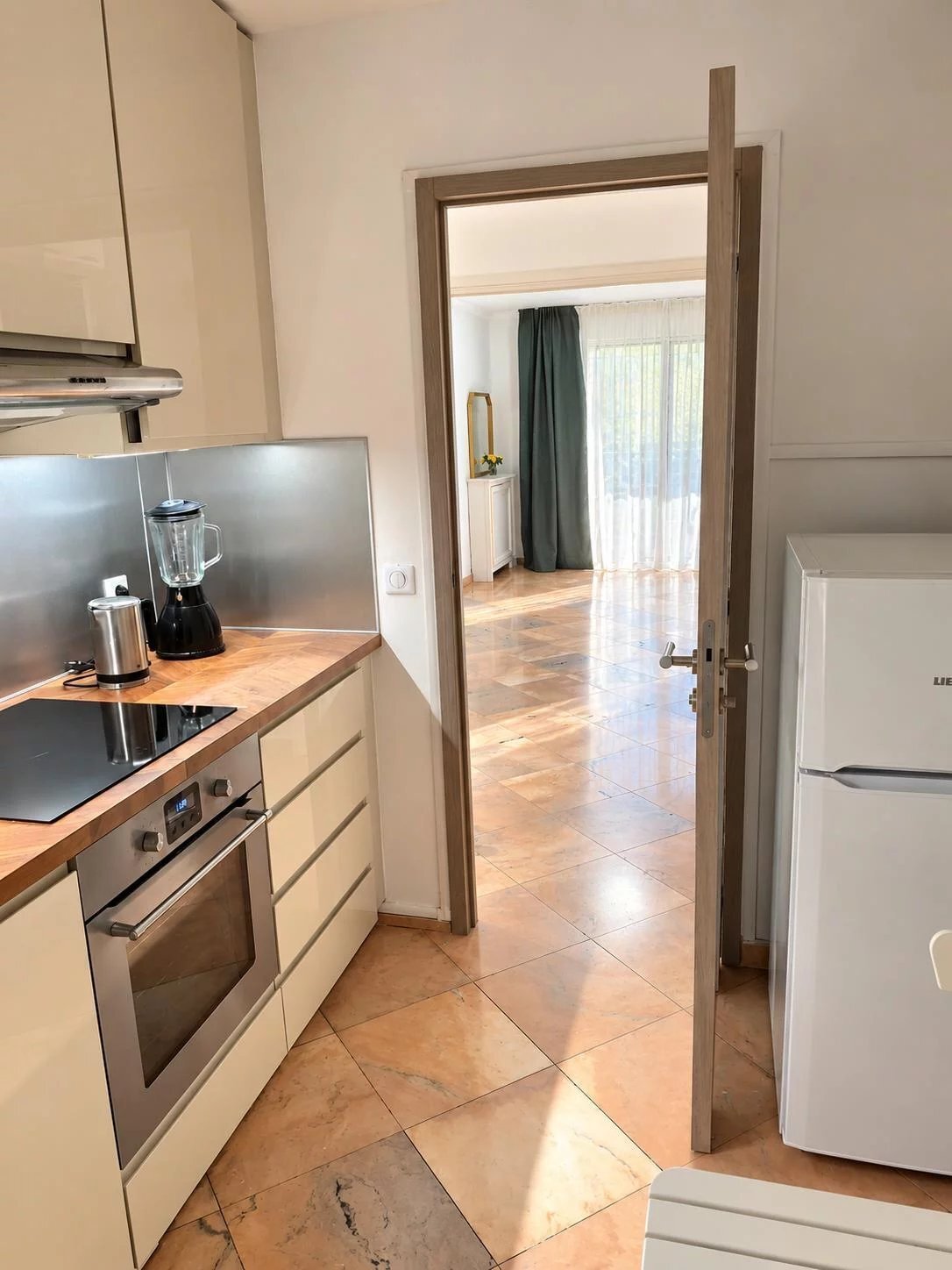 Apartment in Supérieur, Beausoleil, France 3 - 18965878