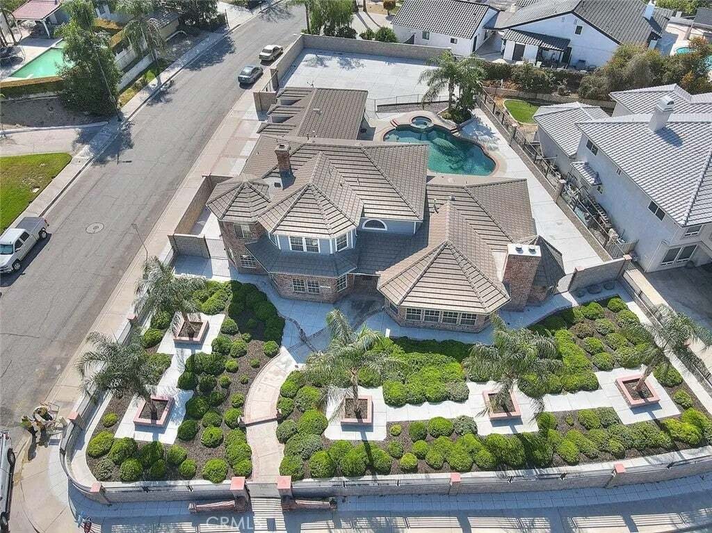 House in Colton, California, United States 5 - 18979058