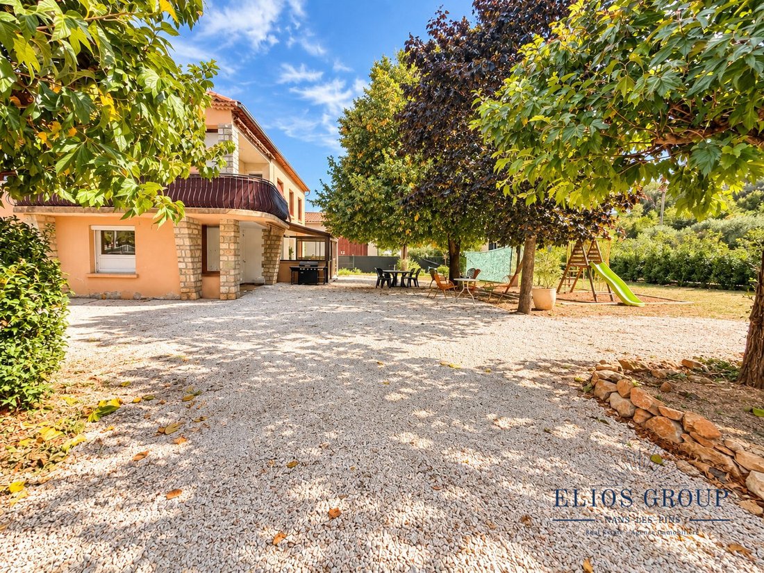 House in Tourves, Provence-Alpes-Côte d'Azur, France 2 - 18973059