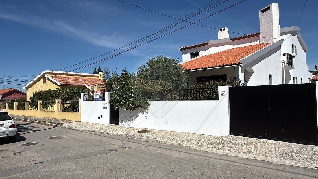 Haus in Azeitao (Sao Lourenco und Sao Simao), Setúbal Municipality, Portugal 1 - 18793020