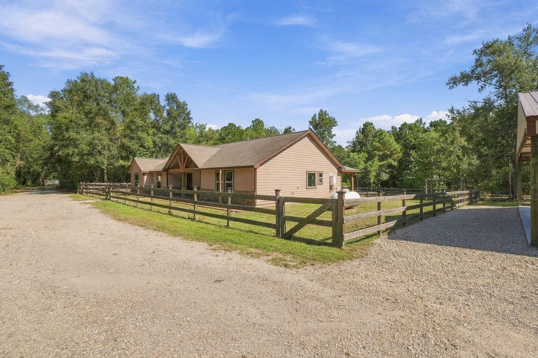 House in Cleveland, Texas, United States 2 - 18973747
