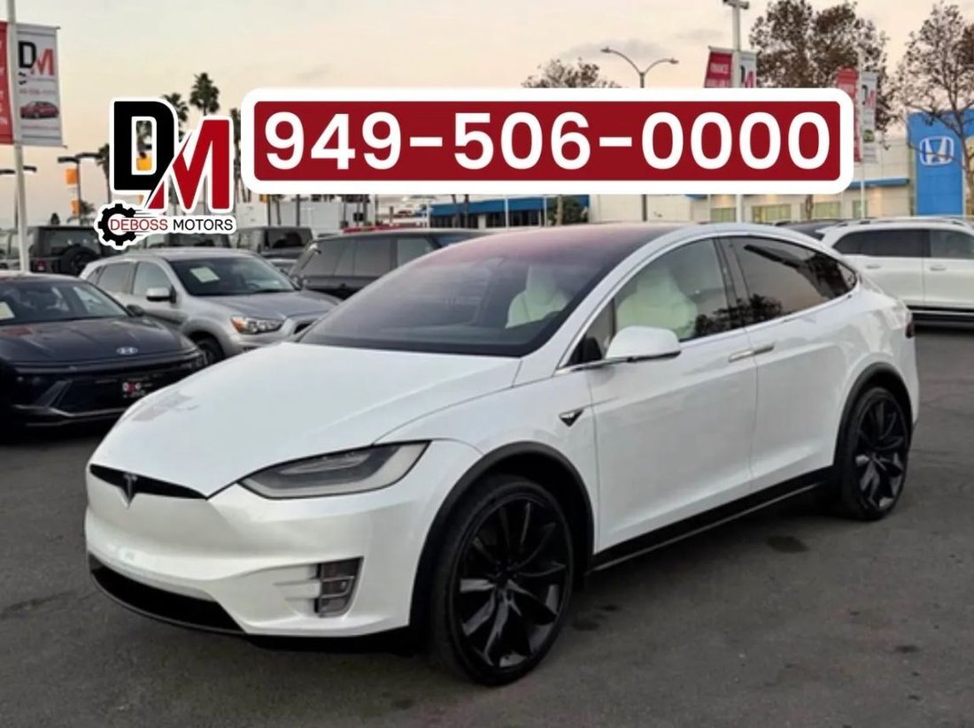 Suv in Costa Mesa, CA, United States 1 - 18972067