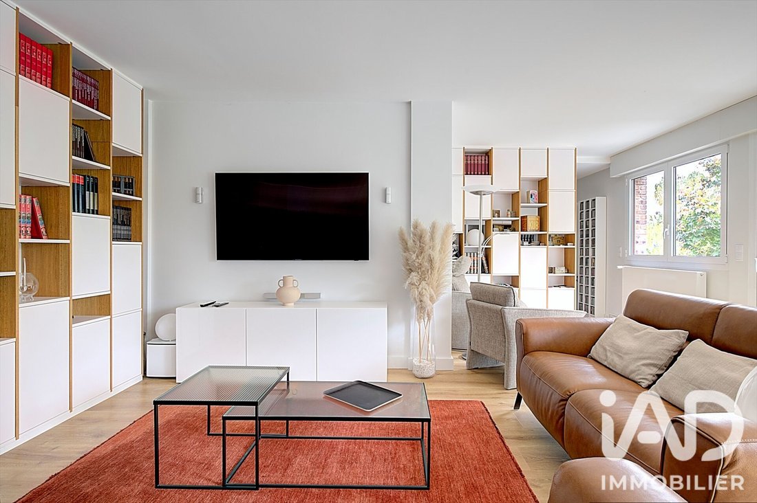 Apartment in L'Étang-la-Ville, Ile-de-France, France 2 - 18980006