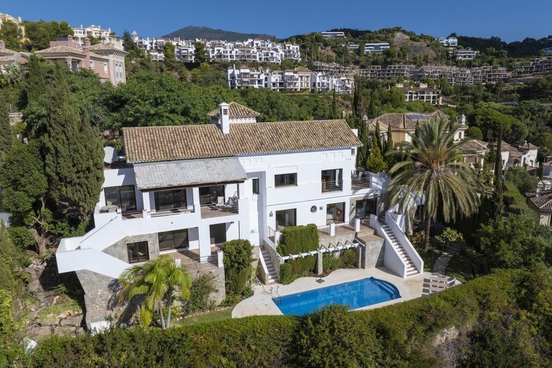 Villa in Benahavis, Andalusia, Spain 2 - 18973488
