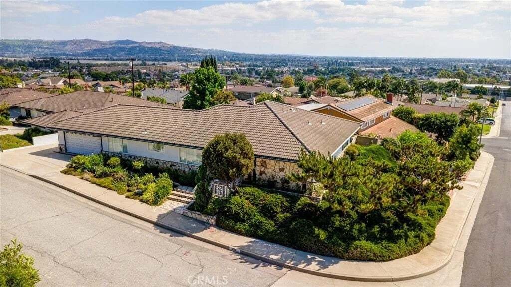 Condo in Montebello, California, United States 5 - 18970649