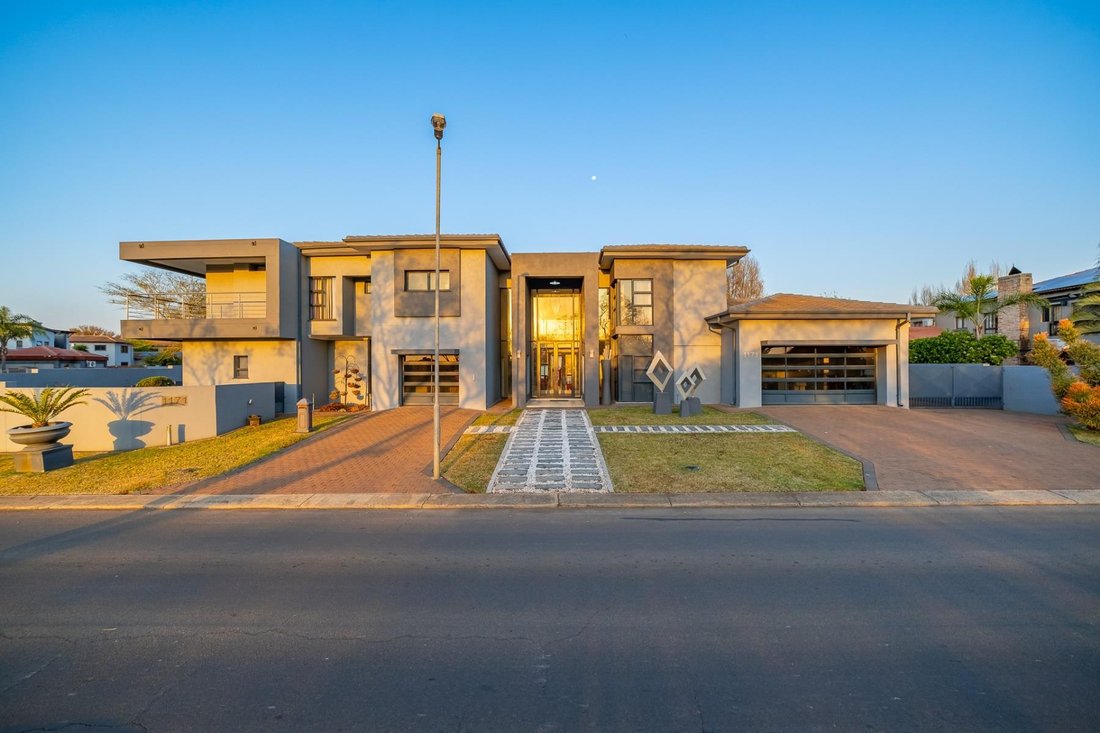 House in Zambezi Country Estate, Gauteng, South Africa 1 - 18971113