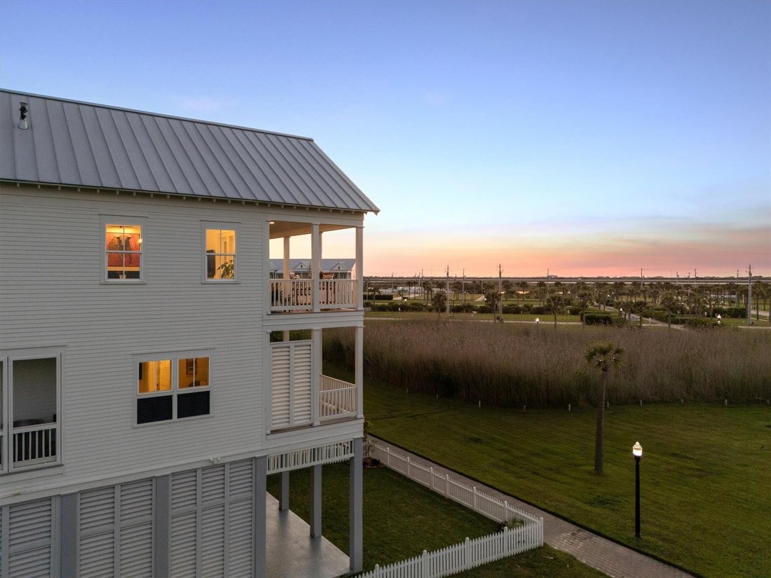 House in Galveston, Texas, United States 3 - 18976382