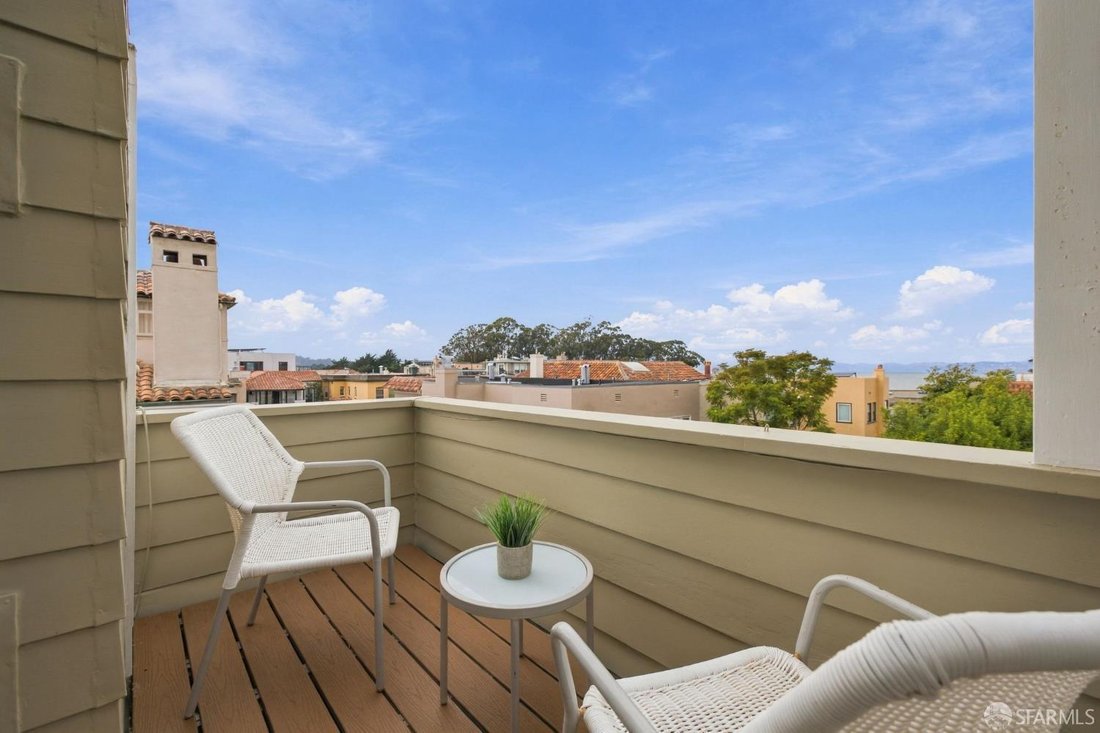 Condo in San Francisco, California, United States 3 - 18968895