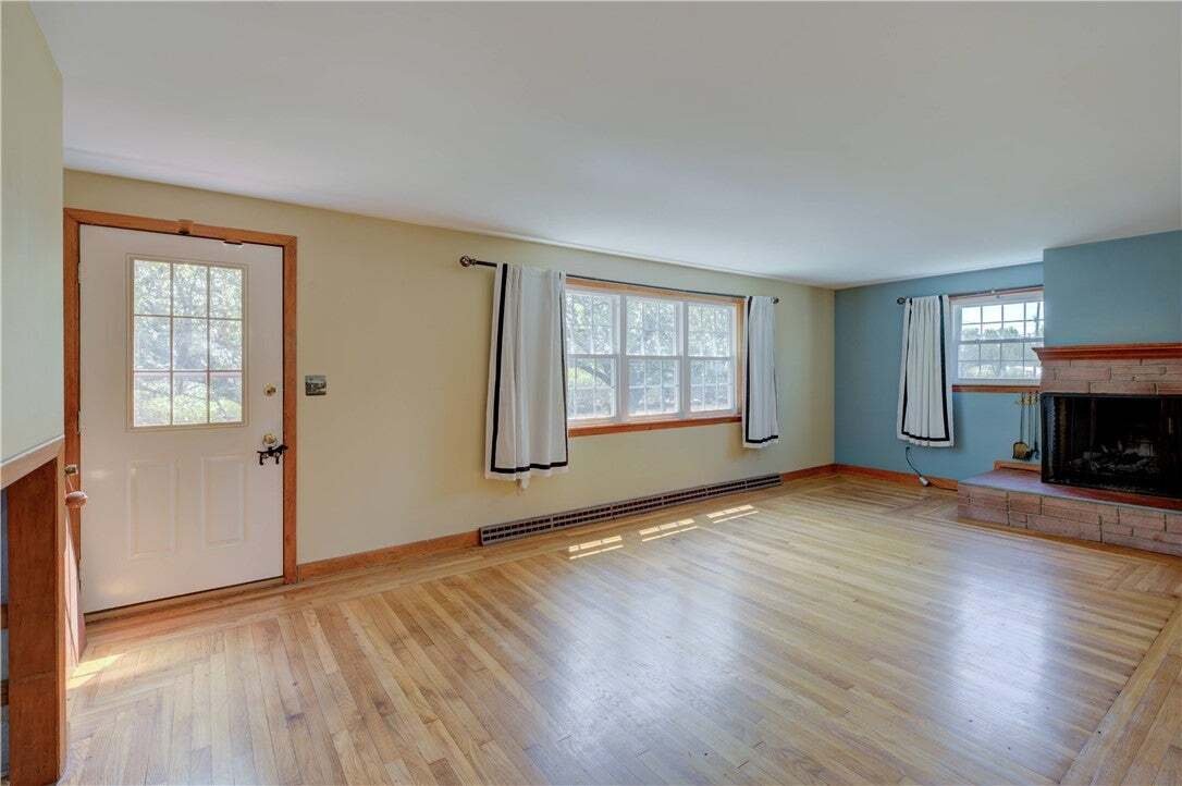 House in Middletown, Rhode Island, United States 4 - 18978997