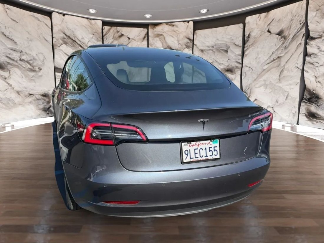 Sedan in Ontario, CA, United States 5 - 18975203