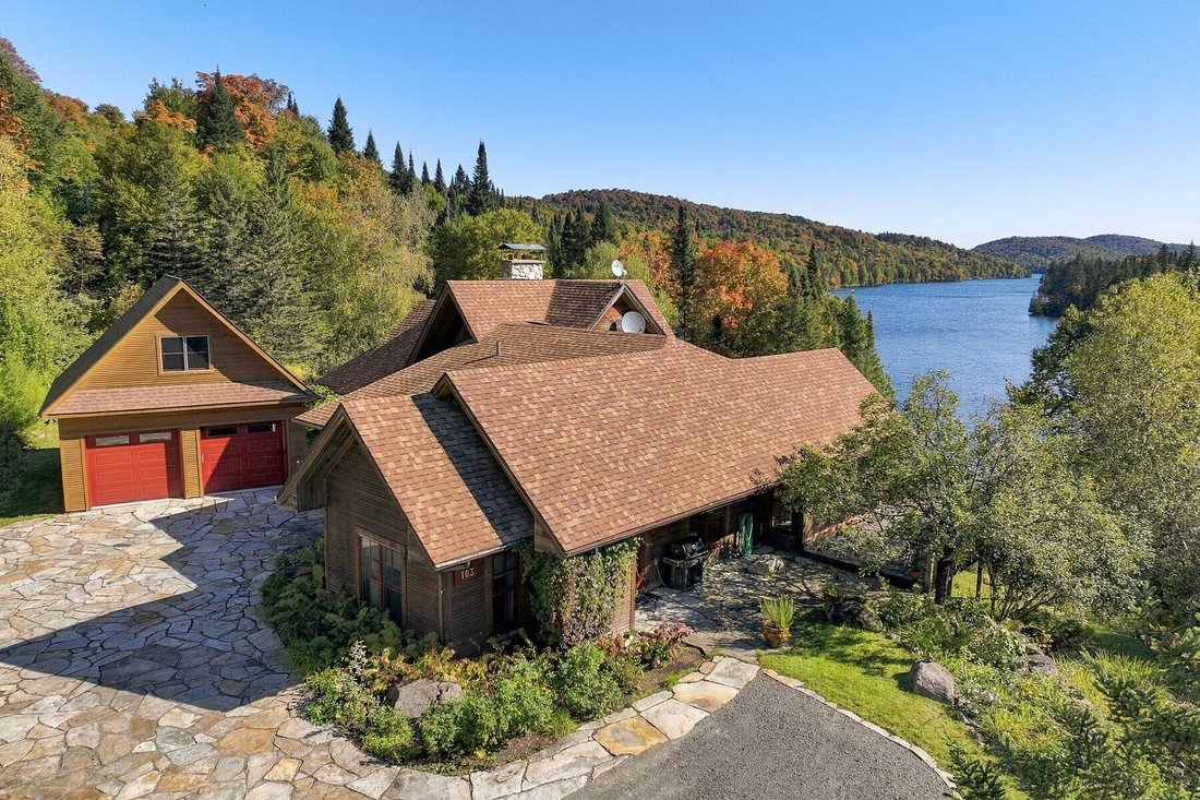 House in Sainte-Agathe-des-Monts, Quebec, Canada 2 - 18975402
