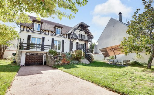 House in Villiers-sur-Marne, Ile-de-France, France 1