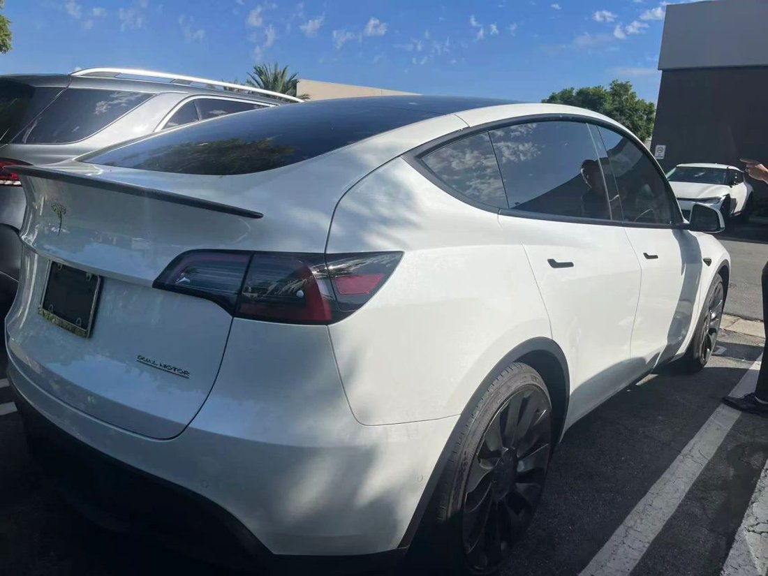 Suv in Costa Mesa, CA, United States 2 - 18971796