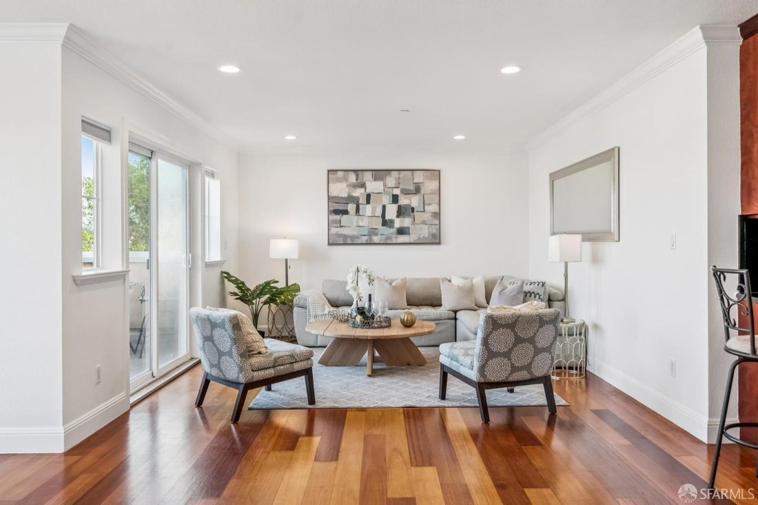 Condo in San Francisco, California, United States 5 - 18968893