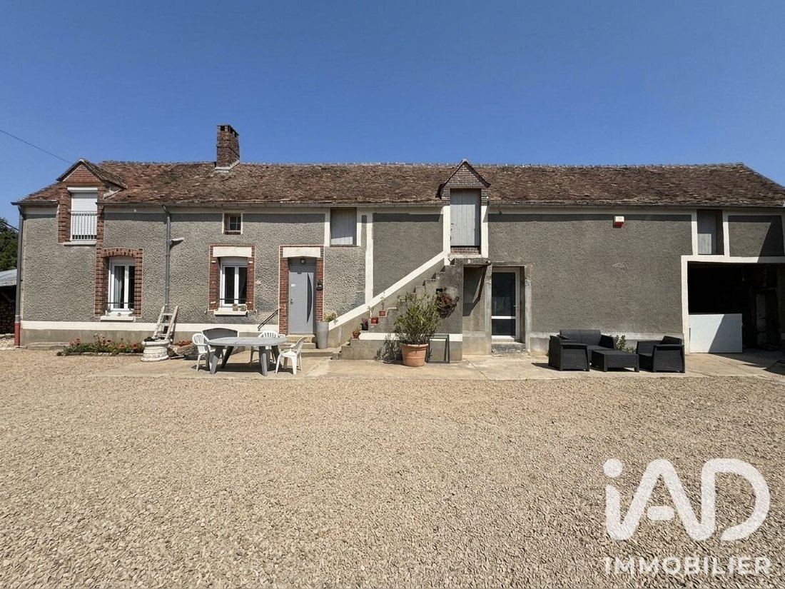 Maison à Poligny, Île-de-France, France 2 - 18571461