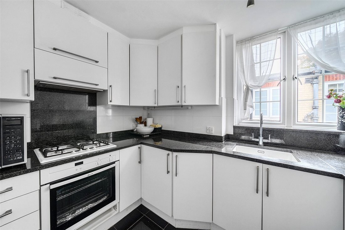 Apartment in Muswell Hill, Haringey, England 5 - 18968867