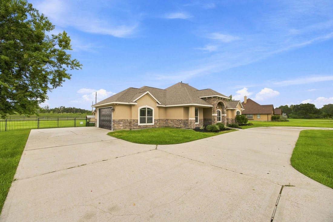 House in Baytown, Texas, United States 5 - 18977753
