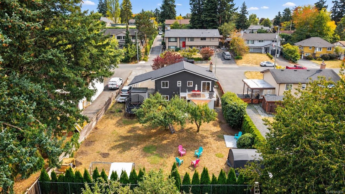 House in Saanich, British Columbia, Canada 4 - 18974591