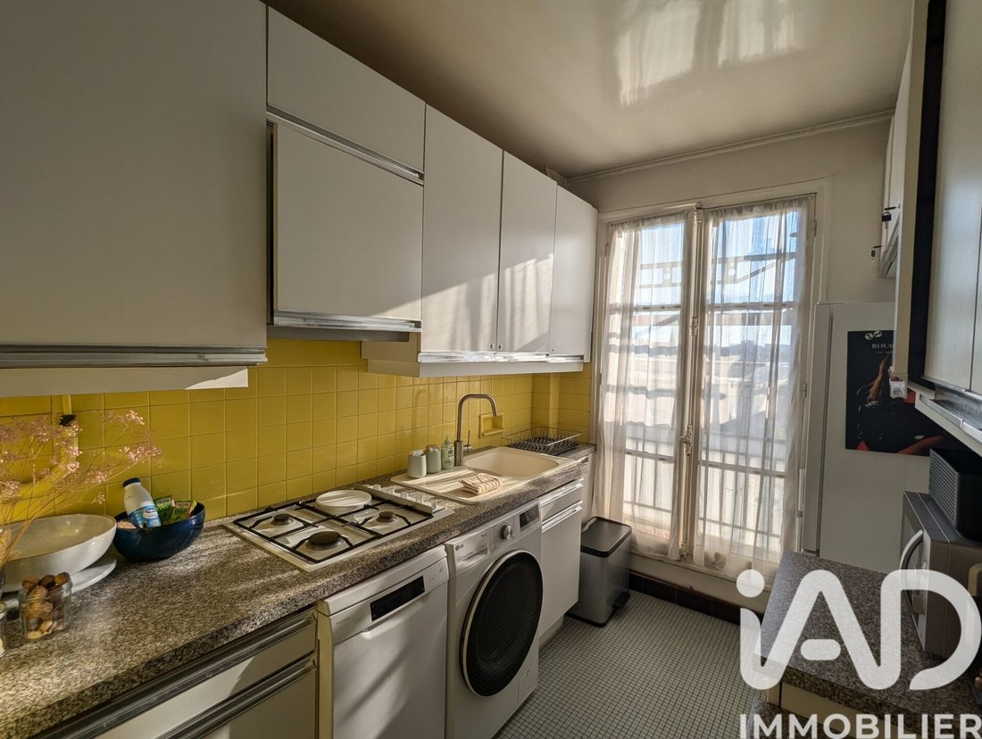 Apartment in Espaces Jeunes, Issy-les-Moulineaux, France 4 - 18979942