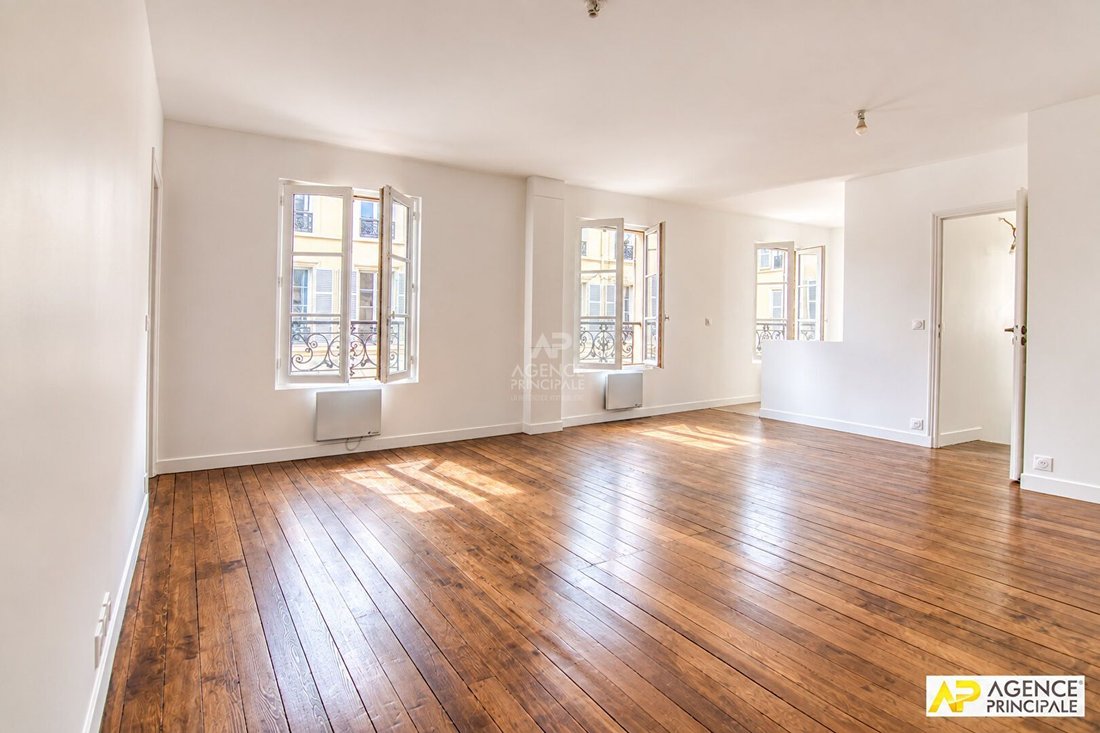 Apartment in Domaine National du Château, Versailles, France 1 - 18976758