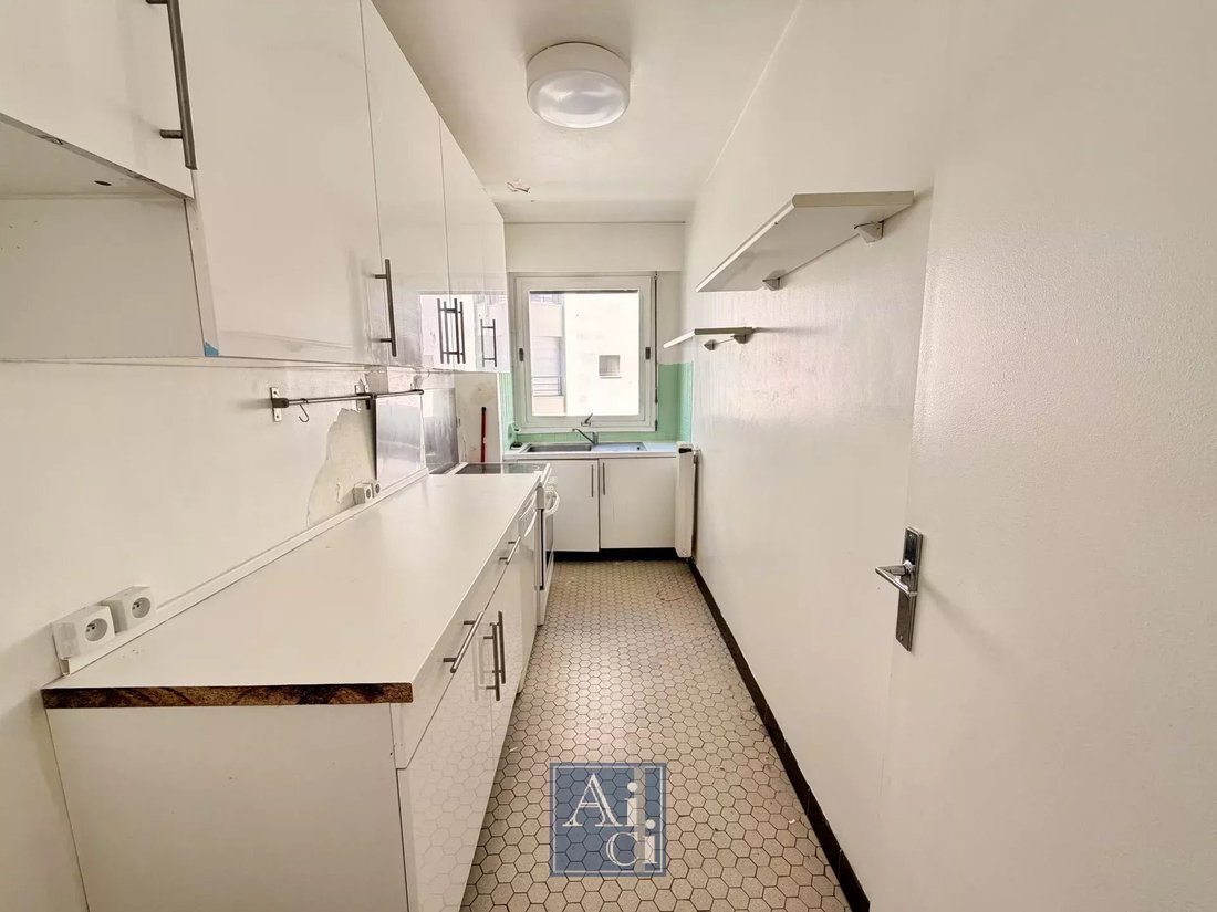 Apartment in Porte Dauphine, Paris 16e Arrondissement, Paris 5 - 18966070